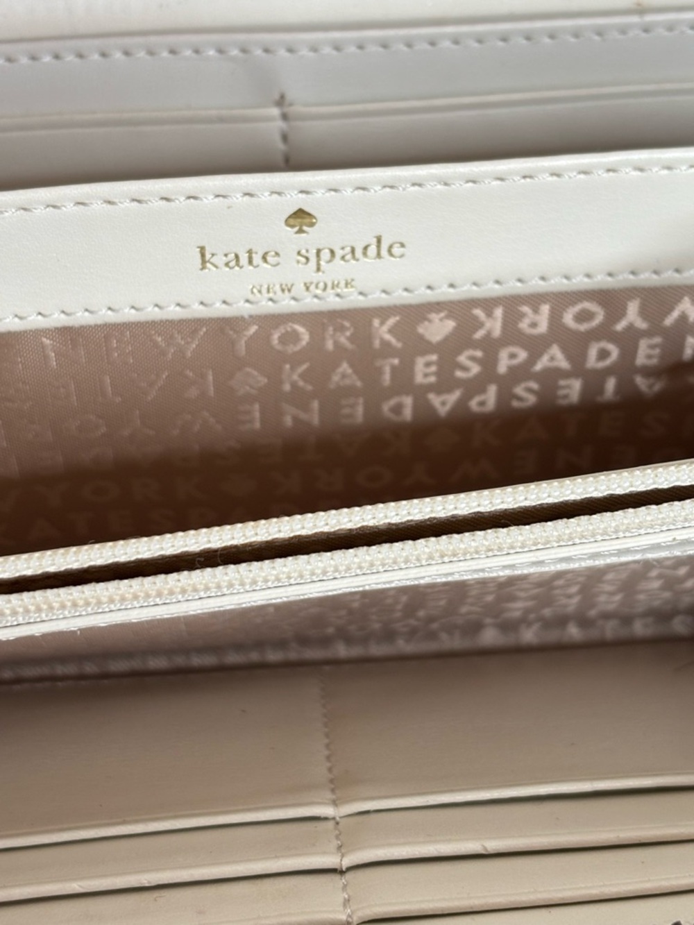 KATE SPADE NEW YORK NEDA SOUTH OF THE BORDER MARASCHINO WALLET - Picture 5 of 9